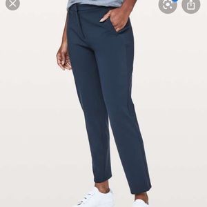 Lululemon On the Move Pant *lightweight 28”